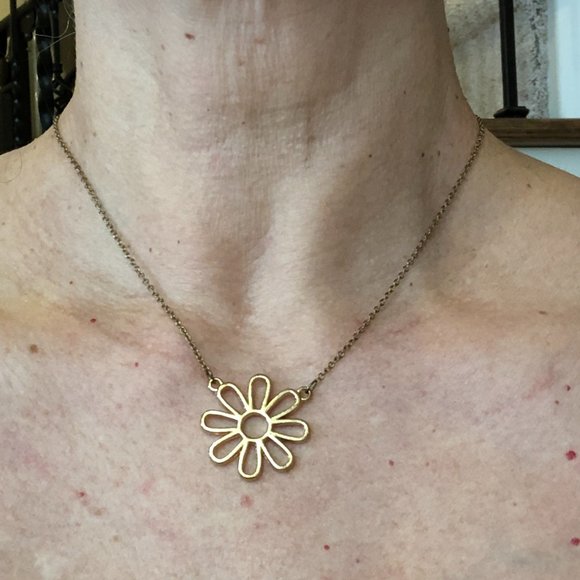 Sun Rays Pendant Silver Plated Adjustable Necklace - Picture 1 of 5